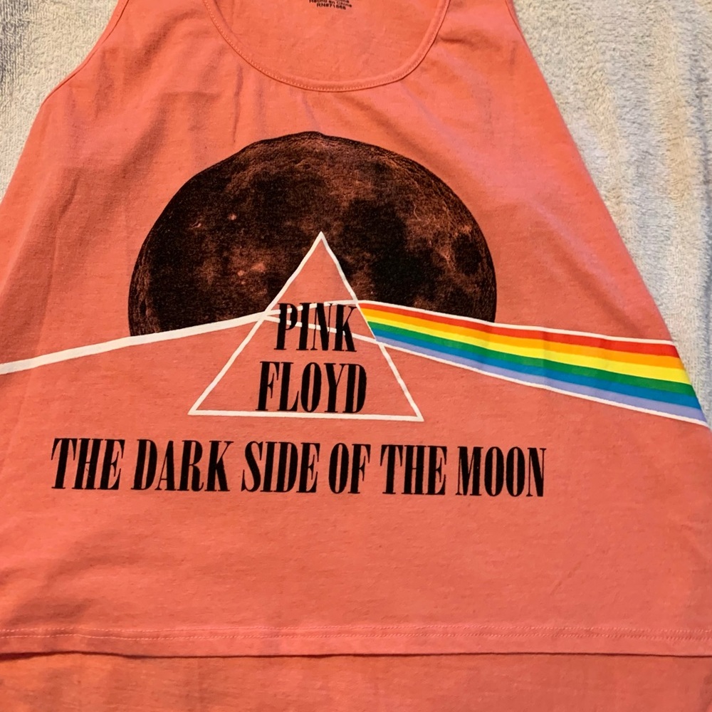 Super cute hi-lo Pink Floyd Dark Side of the Moon tank top: Medium